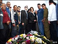 عزاداری رانی یچیا که در حمله پیکارجویان کشته شد