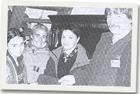 Cyflwyno beibl yn iaith y Basg yn Nhŷ Mawr Wybrnant