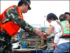 Mùa bão thường bắt đầu từ tháng Năm hàng năm