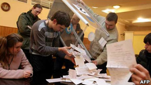 Виборча комісія рахує голоси