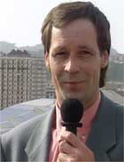 Emyr Davies, y golygydd