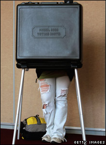 Một sinh viên đại học Ohio bỏ phiếu