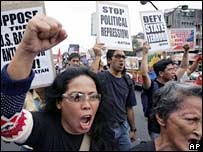 Biểu tình chống luật mới