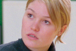 Image: Julia Stiles
