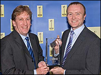 Shaun Udal receives his special award 