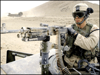 Afganistan'da bir Amerikan askeri