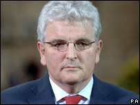 ब्रिटेन के रक्षा मंत्री डेस ब्राउन