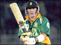 गिब्स दक्षिण अफ़्रीका के सलामी बल्लेबाज़ हैं