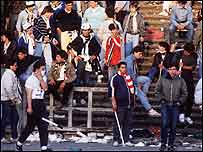 A tragédia no Estádio Heysel, em Bruxelas, deixou 39 mortos