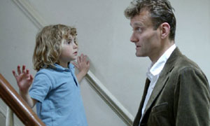 Karen (Ramona Marquez) and Dad (Hugh Dennis) in Outnumbered