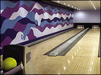 سالن بولينگ در گرانترین خانه جهان