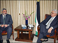 इस्माईल हानिया और महमूद अब्बास