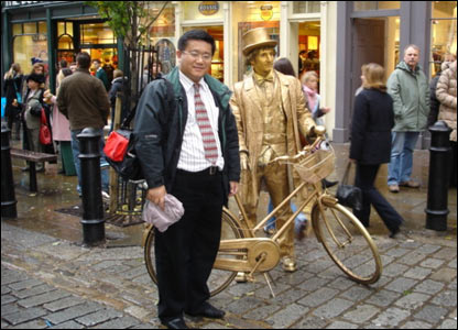 许浩和街头艺术家