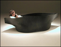 Cadeira do Abraço, de Yoshi Saito, Copyright Victoria and Albert Museum