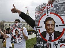 Опозиція вимагає відставки президента Саакашвілі