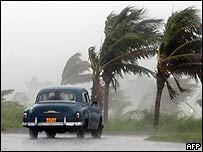 هاريکين ريتا در حال گذر از هاوانا، کوبا