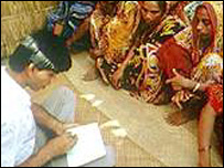 Ngân hàng Grameen có tiếng hay giúp người nghèo