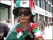 یکی از طرفداران تیم ایران در آلمان 