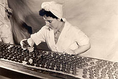 Piping chocolates