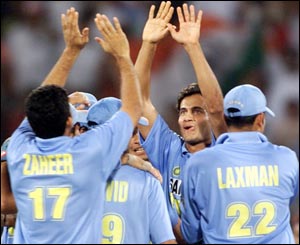 पठान की यादगार गेंदबाज़ी