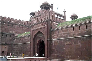 ऐतिहासिक इमारत है लाल क़िला