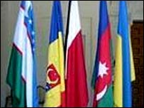 Прапори країн ГУУАМ