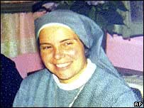 راهبه کاتوليک، اين عکس از يک آلبوم خانوادگی است