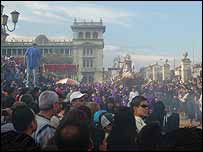 Procissão católica na Guatemala