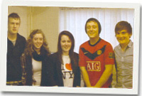 Carwyn Booth, Ffion Barnett, Lois Russell, Aled Jones ac Adam Jones