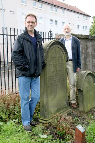 Making History listeners Garry Mitchell and Roger Edwards besides Agnes’s grave.