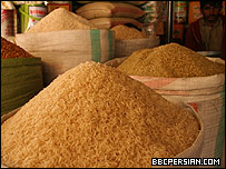 یک فروشگاه مواد خوراکی در افغانستان