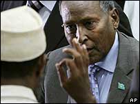 شیخ یوسف (دائیں) اور شیخ اویس