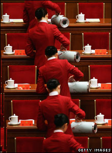 Workers preparing tea.