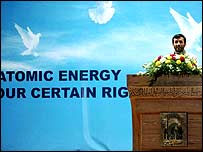 İran Cumhurbaşkanı Ahmedinecad