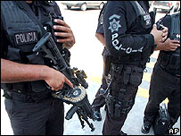 افسران پلیس در تیهوانای مکزیک (عکس از آرشیو)