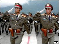 ارتش آزاديبخش خلق در حال رژه