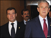 Дмітрій Медвєдєв та президент Буш