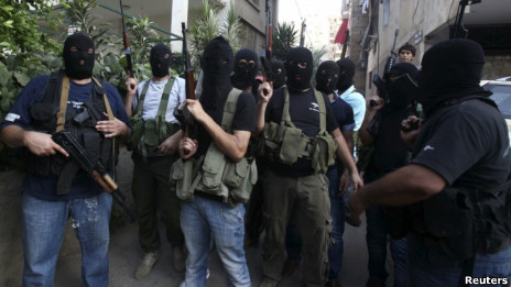 阿尔梅达德部落成员已在黎巴嫩绑架了20多名叙利亚反政府支持者(15/08/2012)