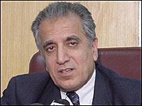 خليلزاد: هم طالبان و القاعده و هم فرماندهان محلی مشکل سازند