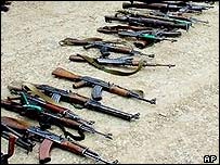 Afganistan'da ele geçirilen silahlar