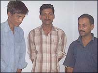 पांडुलिपि चुराने वाले