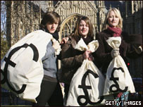 学生抗议债务沉重