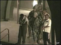 صحنه بازداشت شهروندان ایرانی