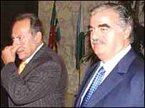 حريری (راست) و لحود