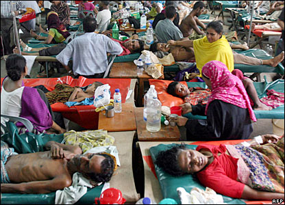 Bệnh nhân chữa trị tại trung tâm điều trị Tiêu chảy ở Dhaka.