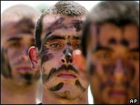 Forças especiais palestinas em treinamento