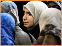 مغربی ممالک میں حجاب متنازعہ بن گیا ہے