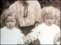 Betty Richards e Jenny Pelmore 