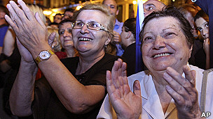 Прихильники опозиції святкують перемогу 