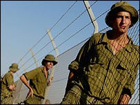 سربازان اسرائيلی در اطراف غزه